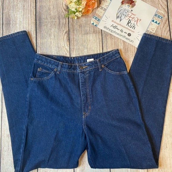 VINTAGE GAP Super High Rise Straight Leg Mom Jeans - Picture 2 of 8